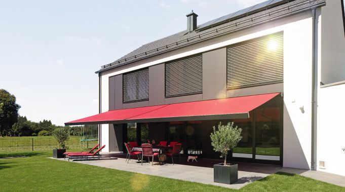 Sonnenschutz auf Terrasse
