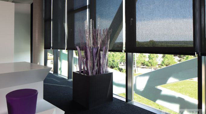 Folienrollos an Design-Büro